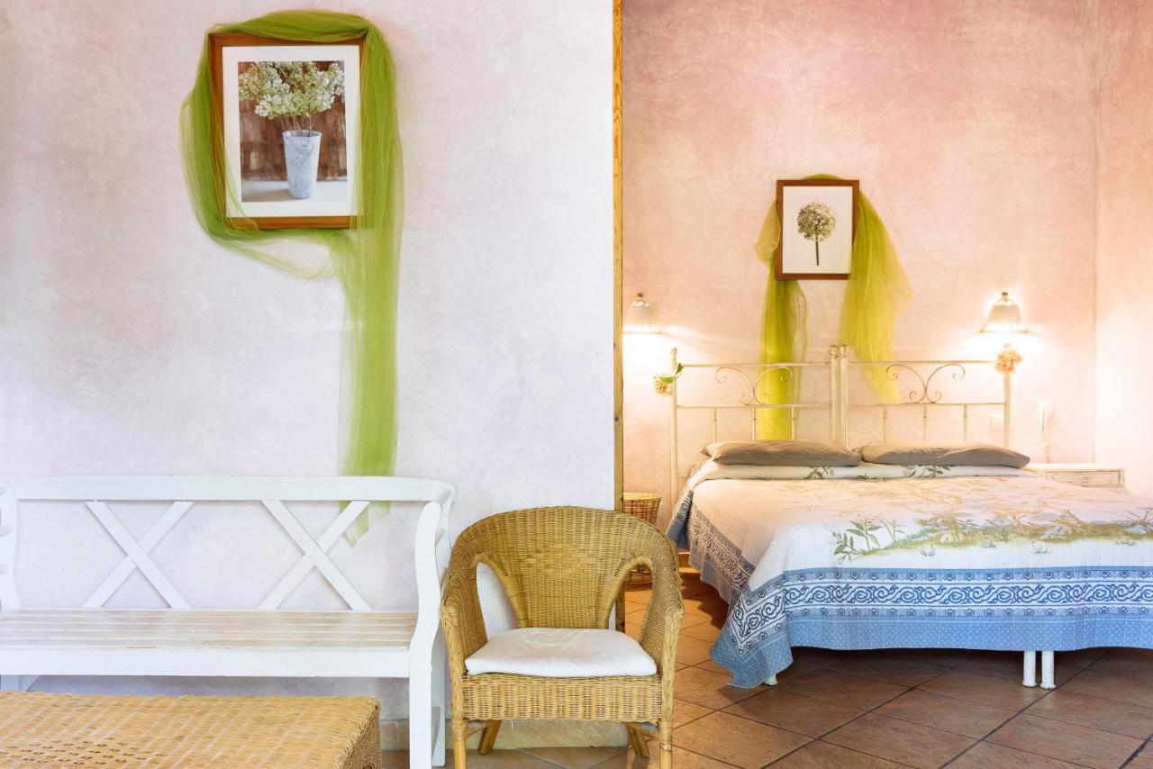 Hotel Il Fiorile Borghetto Di Borbera Exterior foto